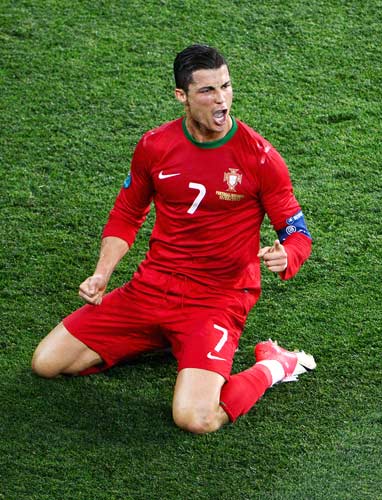 年轻后卫防守稳健，未来可期