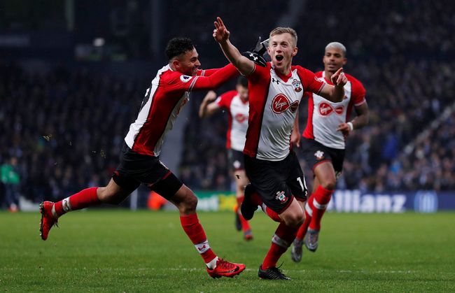 C罗在媒体评选的明年世界杯百大中高居第25！梅西仅第八！