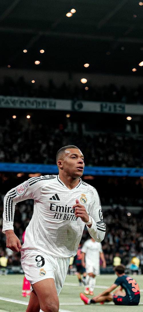 世体：亚马尔接连缺席国家队比赛，下次比赛或与梅西交手