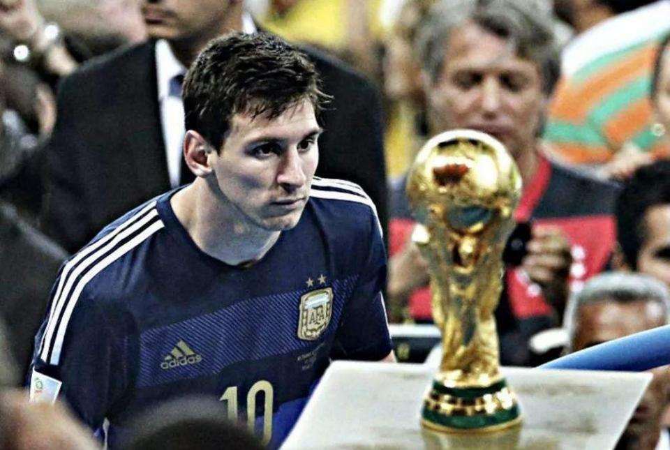 利兹联3-1胜切尔西，利物浦1-1战平桑德兰。